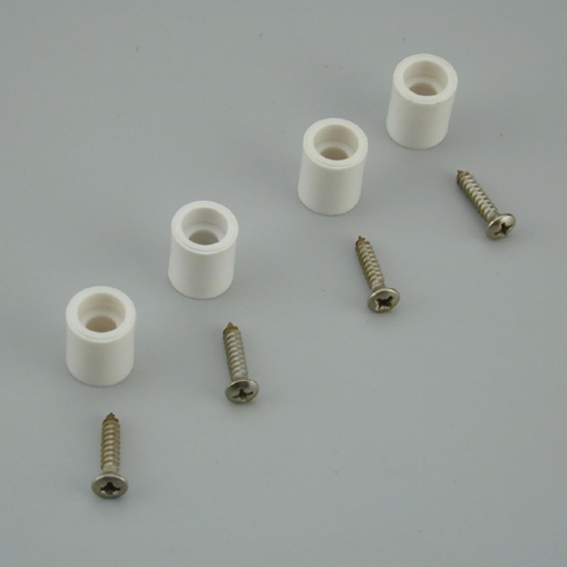 CASQUILLOS CON TORNILLOS 4402020503